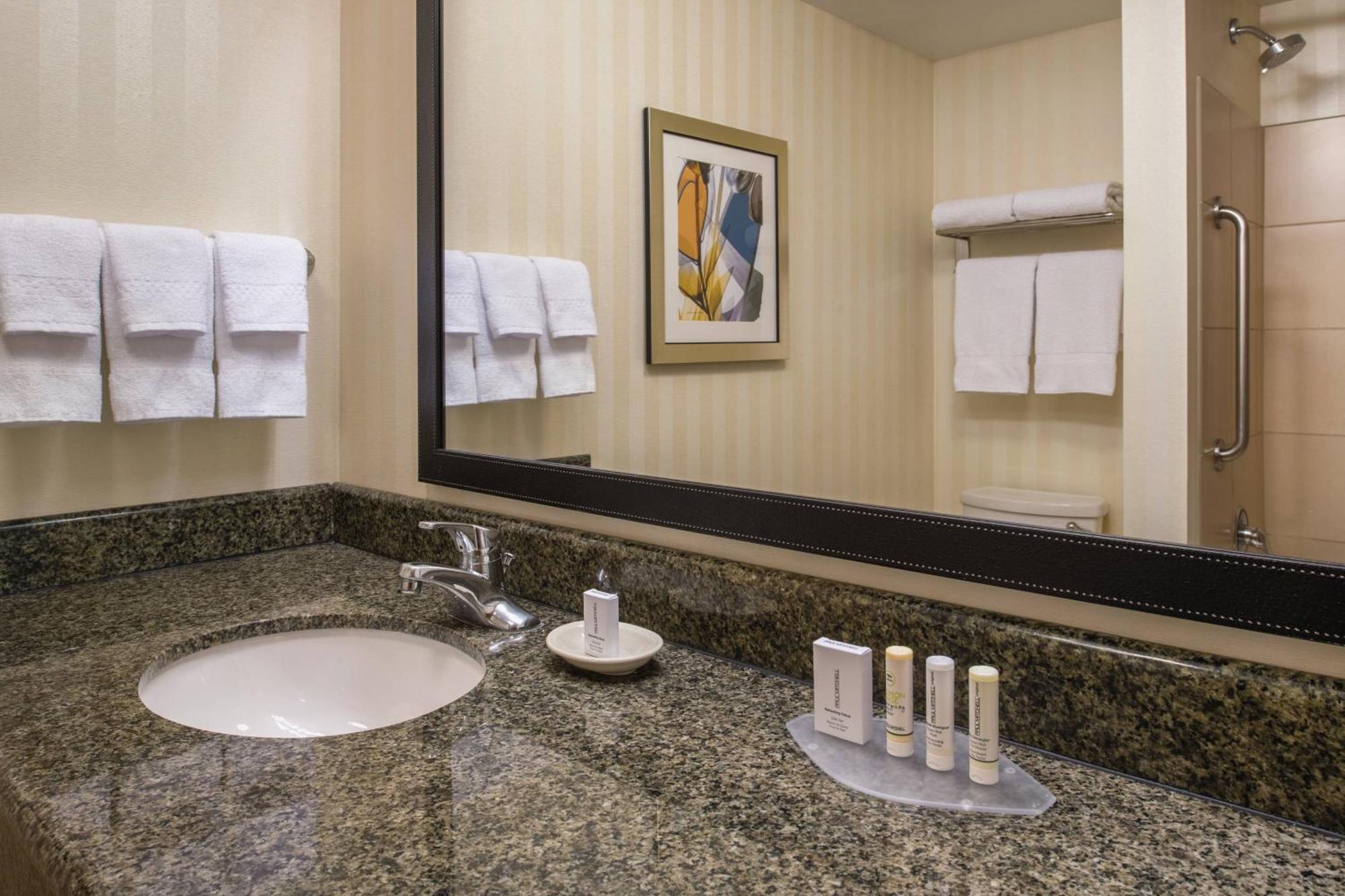 Fairfield & By Marriott North Portland
