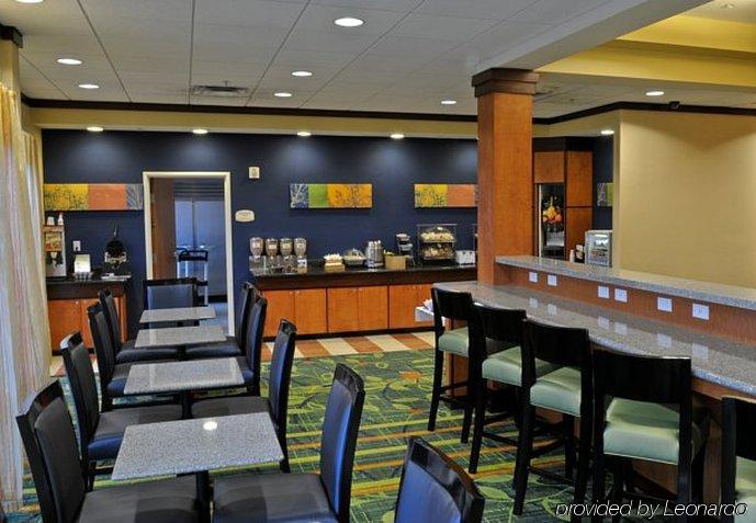 Hotel Fairfield & By Marriott North Portland