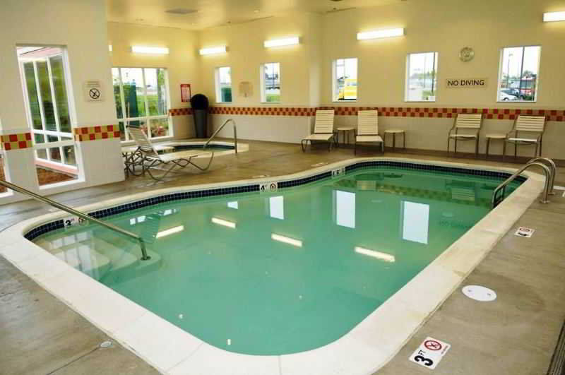 Fairfield & By Marriott North 3* Portland