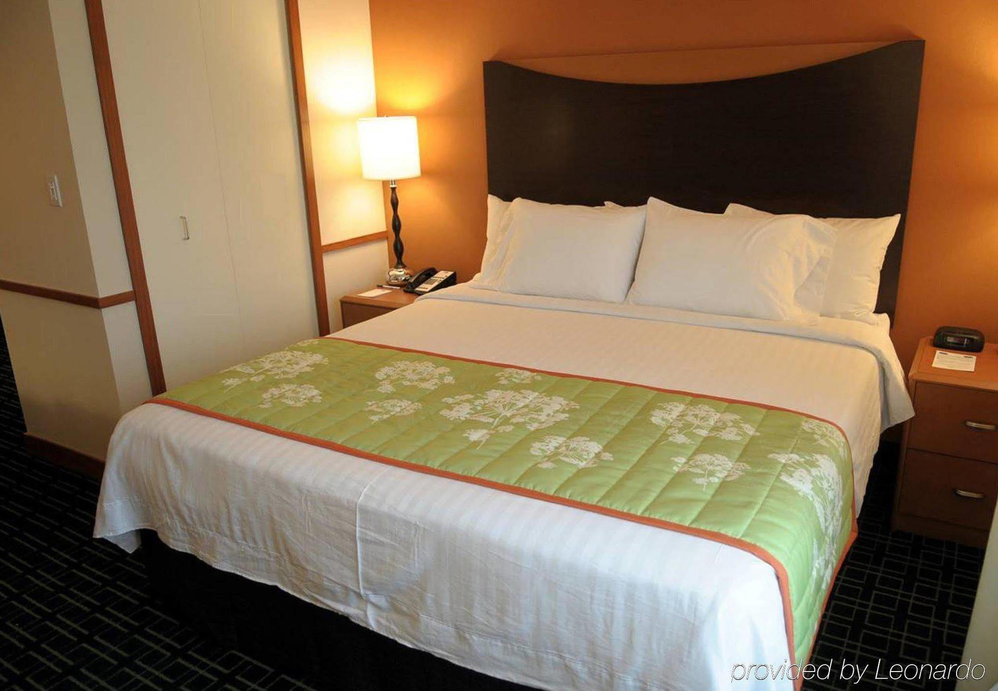 Fairfield & By Marriott North 3*