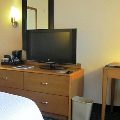 Hotel Fairfield & By Marriott North 3*