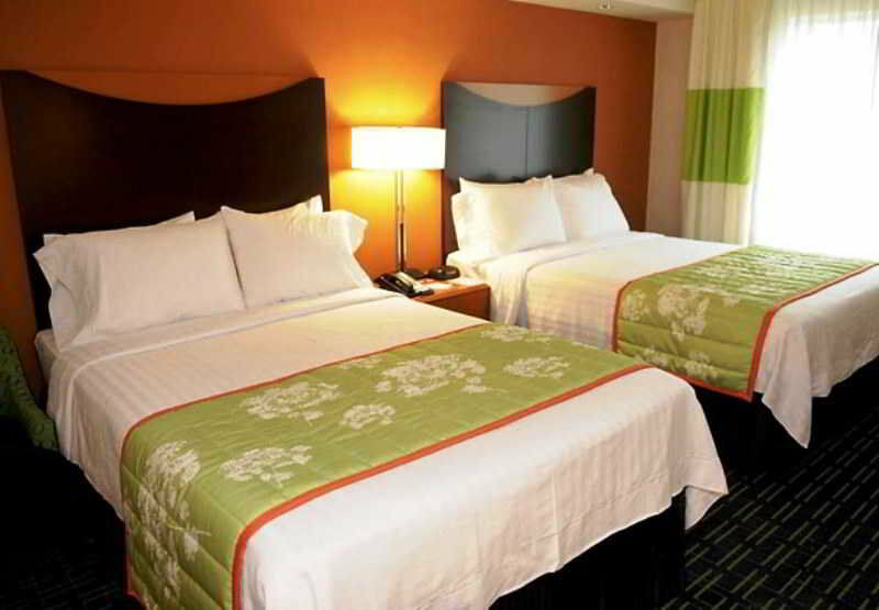 Hotel Fairfield & By Marriott North Portland